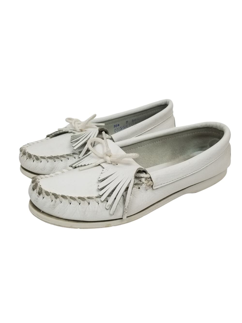 Minnetonka Women's White Leather Fringe Moccasins Flats Slip Ons Size 7